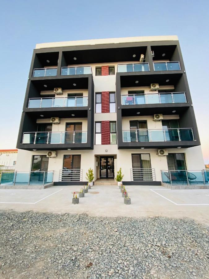 Beach Apartment By Mamaia Nord นาโวดาริ ภายนอก รูปภาพ