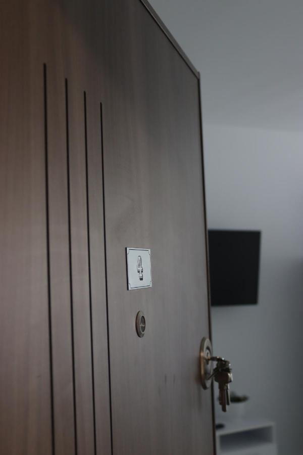Beach Apartment By Mamaia Nord นาโวดาริ ภายนอก รูปภาพ