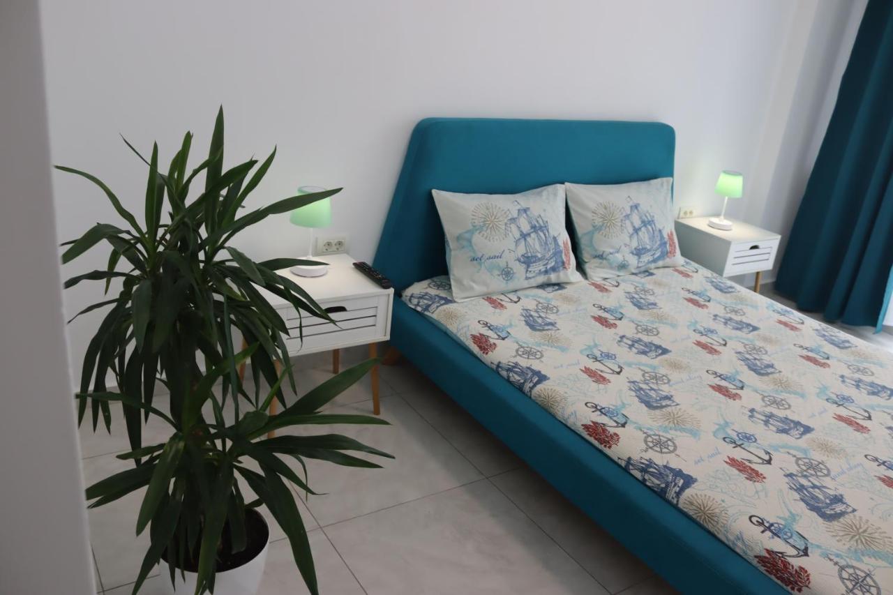 Beach Apartment By Mamaia Nord นาโวดาริ ภายนอก รูปภาพ